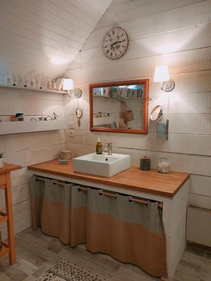 Chambre Familiale Anna "Mon Lit Au Pre" , Jusqu'A 4 Adultes Et 2 Enfants Avec Piscine Familles, Couples Ou Femmes Seulement Pontours 外观 照片