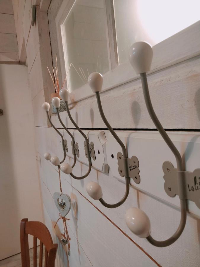 Chambre Familiale Anna "Mon Lit Au Pre" , Jusqu'A 4 Adultes Et 2 Enfants Avec Piscine Familles, Couples Ou Femmes Seulement Pontours 外观 照片